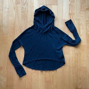 Cropped H&M Top in Black